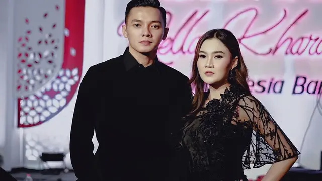 Duet Bareng, Ini 5 Potret Nella Kharisma dan Dory Harsa Pakai Baju Kembar