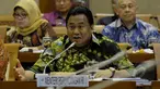 Menteri Perdagangan Rahmat Gobel saat mengikuti rapat dengar pendapat dengan anggota Komisi VI di Senayan, Jakarta, Senin (6/4/2015). Rapat ini membahas tentang dana desa.(Liputan6.com/Andrian M Tunay)