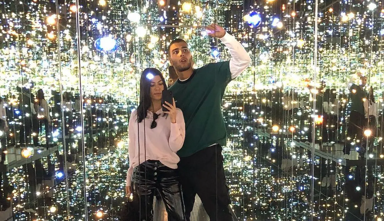 Meski demikian, Kourtney   Kardashian sendiri dikabarkan   sangat bahagia dengan   hubungannya bersama Younes   Bendjima. (instagram/kourtneykardashian)