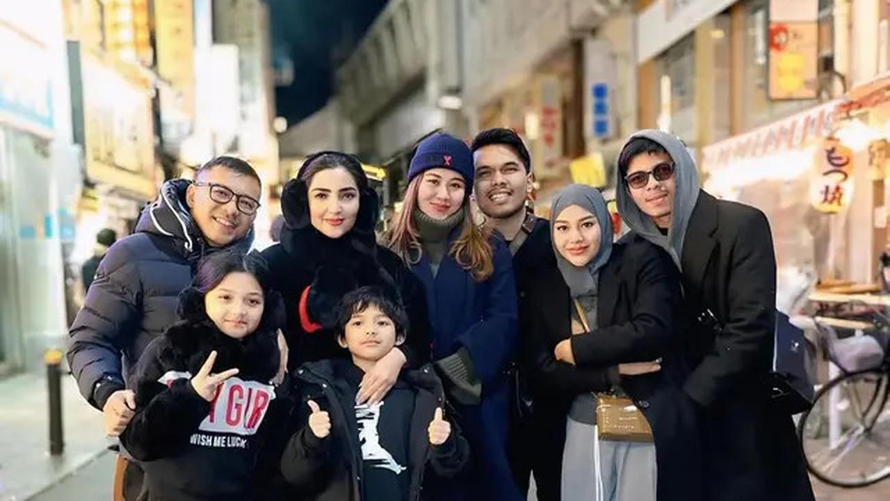 7 Artis Ini Rayakan Tahun Baru 2025 di Luar Negeri, Pesta Kembang Api Jadi Lebih Berkesan