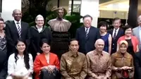 Serunya Saat Jokowi Selalu Diajak Foto Selfie Dimana Saja