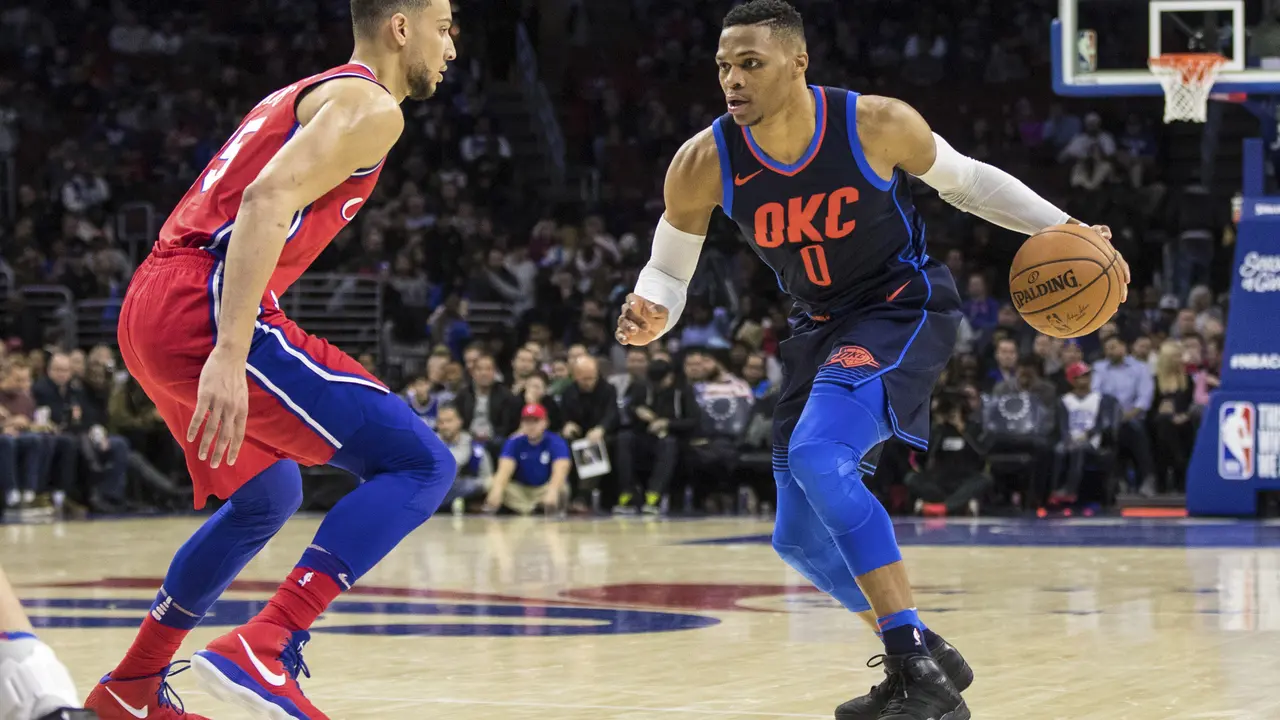 Ben Simmons Menjaga Russell Westbrook