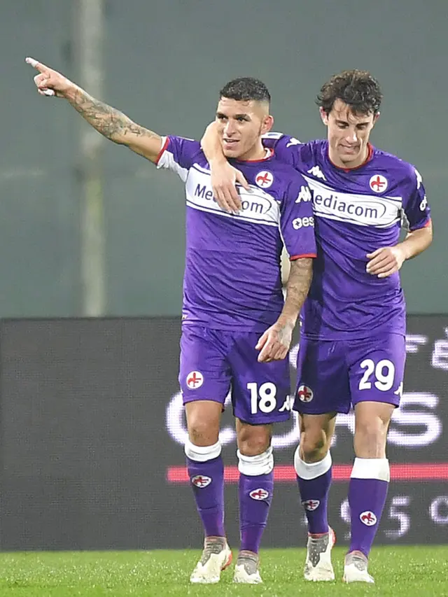 FOTO: Fiorentina Hujani Gawang Genoa 6 Gol Tanpa Balas
