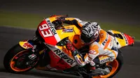 Marquez berhasil mematahkan rekor lap tercepat milik Stoner.