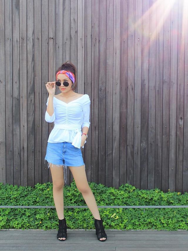 Gaya kasual Cintacha Roselina