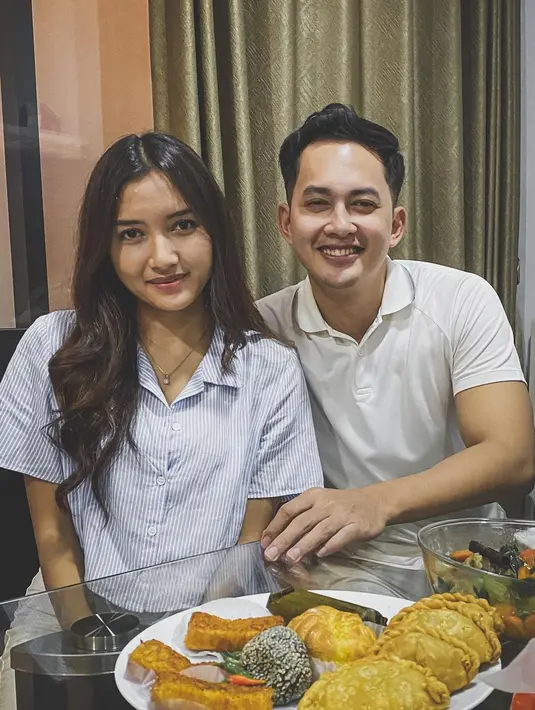 Resmi berpacaran, Kiki Farrel dan Yuriska tampak selalu bersama di berbagai momen. (FOTO: instagram.com/kikifarrel_/)