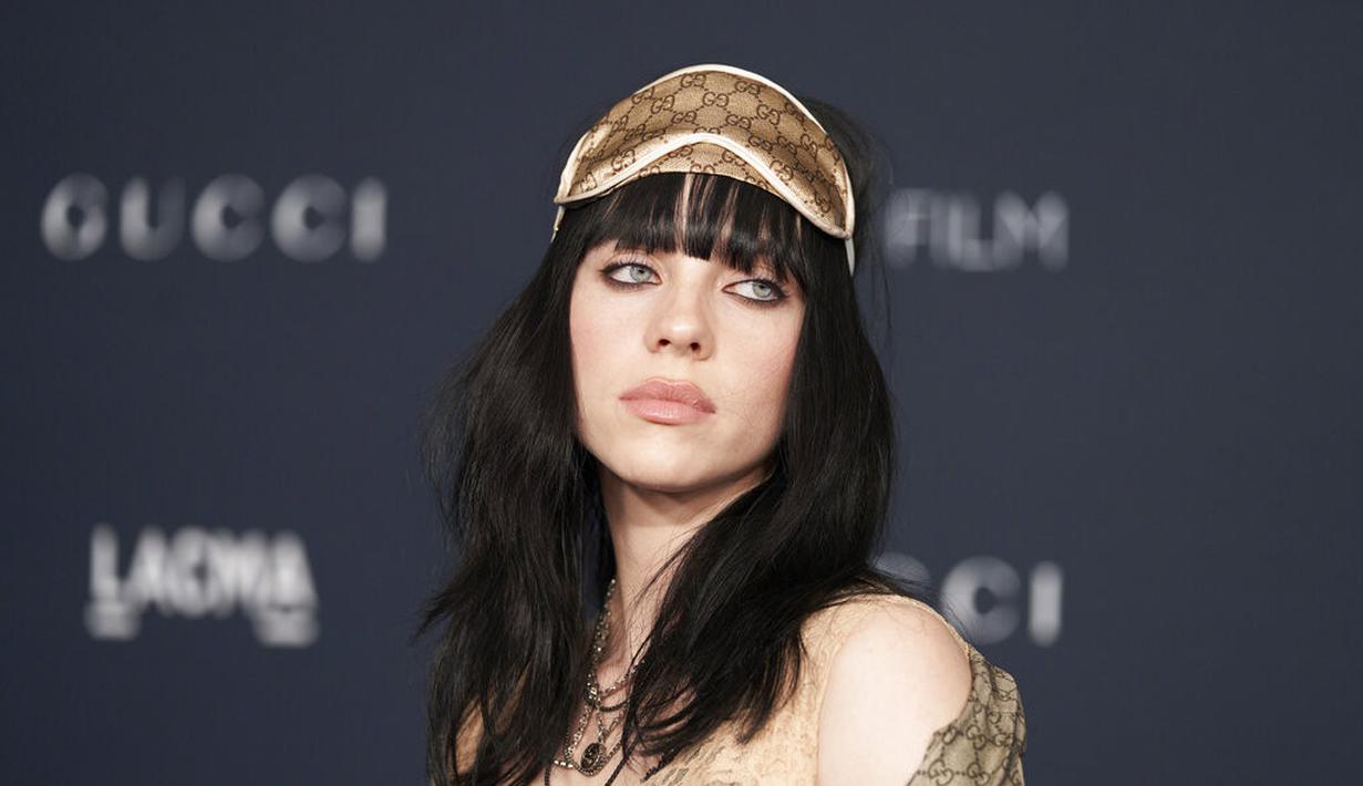 Billie Eilish menghadiri LACMA Art+Film Gala, 5 November 2022. (Foto: AP Photo/Allison Dinner)