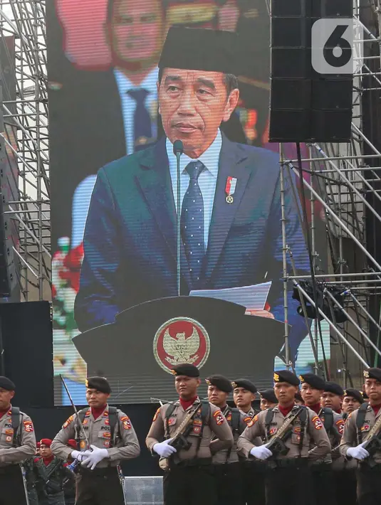 Dalam amanatnya, Presiden Joko Widodo menekankan Polri harus semakin adaptif. (Liputan6.com/Angga Yuniar)