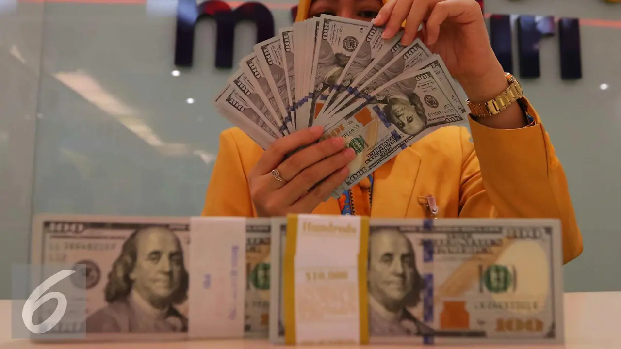 Nilai tukar rupiah terhadap dolar Amerika Serikat (AS) bergerak menguat tipis pada perdagangan Rabu pekan ini. 