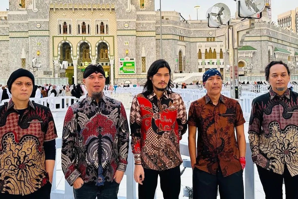 Ahmad Dhani dan personil Dewa 19 (Instagram/ahmadhaniofficial)
