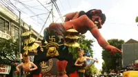 Festival Ogoh-ogoh di Denpasar, Bali. (Liputan6.com/Dewi Divianta)