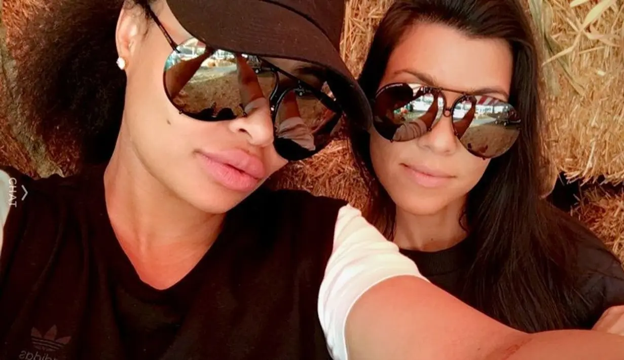 Dilansir dari HollywoodLife, keluarga Kardashian tak ambil pusing soal perbedaan usia. Ia pun melakukan hal yang sama. (VH1.com)