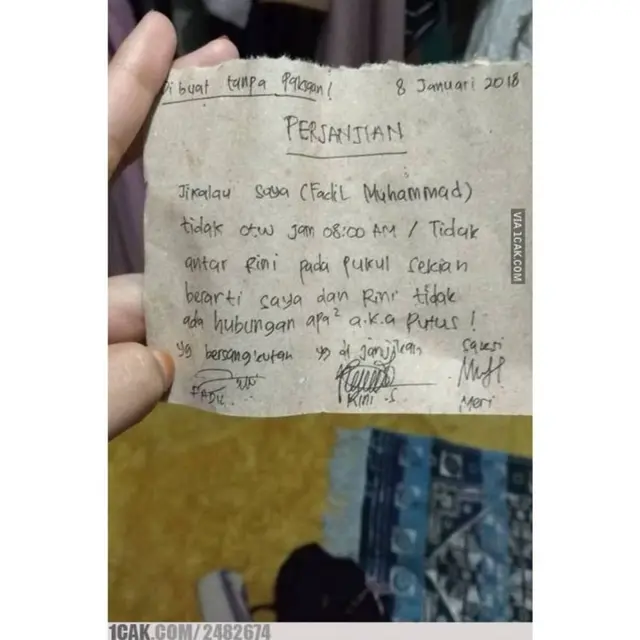 7 Potret Surat Perjanjian Pacaran Bermaterai Ini Bikin Geleng Kepala
