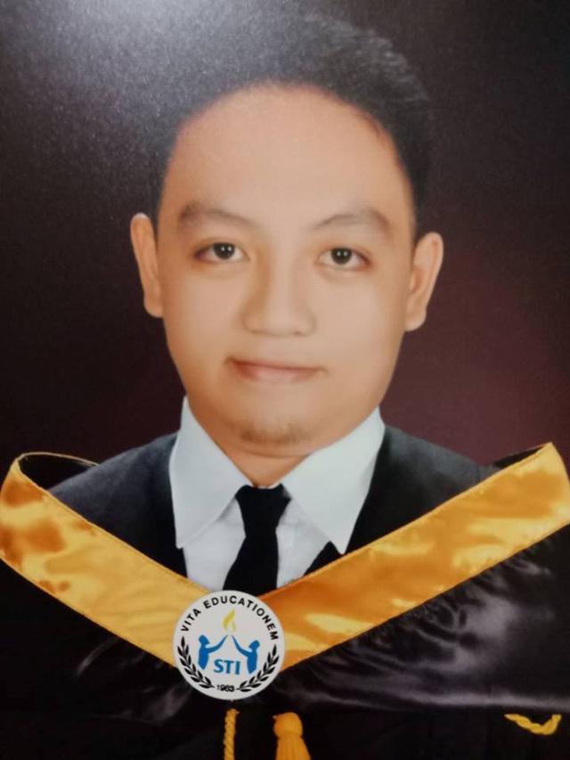 [Bintang] Terlahir Sebagai Perempuan, Pria Ini Menceritakan Kondisi Langka yang Dideritanya