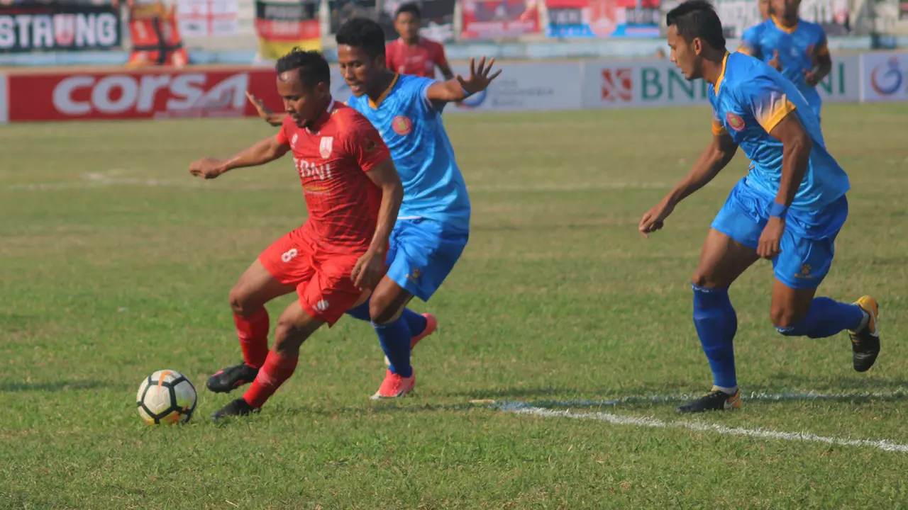 Persis Solo