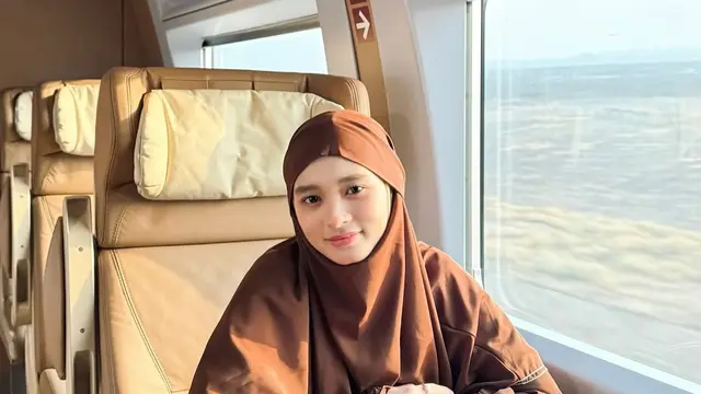 Inara Rusli Umroh