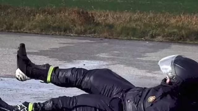 Perusahaan Asal Swedia Buat Jeans yang Dilengkapi dengan Airbag