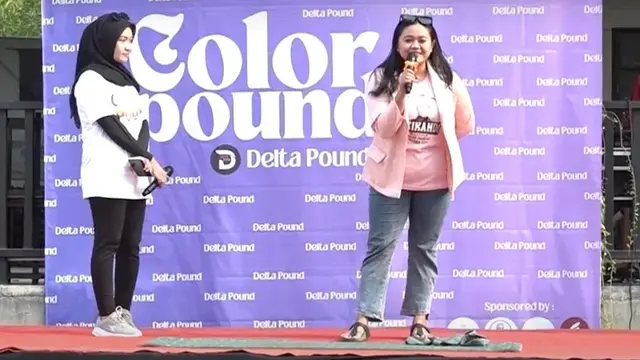 Srikandi Ganjar Jatim gelar pound fit, Zumba, dan color party di Sidoarjo/