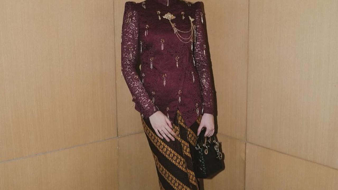 Aaliyah Massaid Tampil Menawan dengan Kebaya, Bisa Jadi Inspirasi Fashion Formal untuk Berbagai Acara