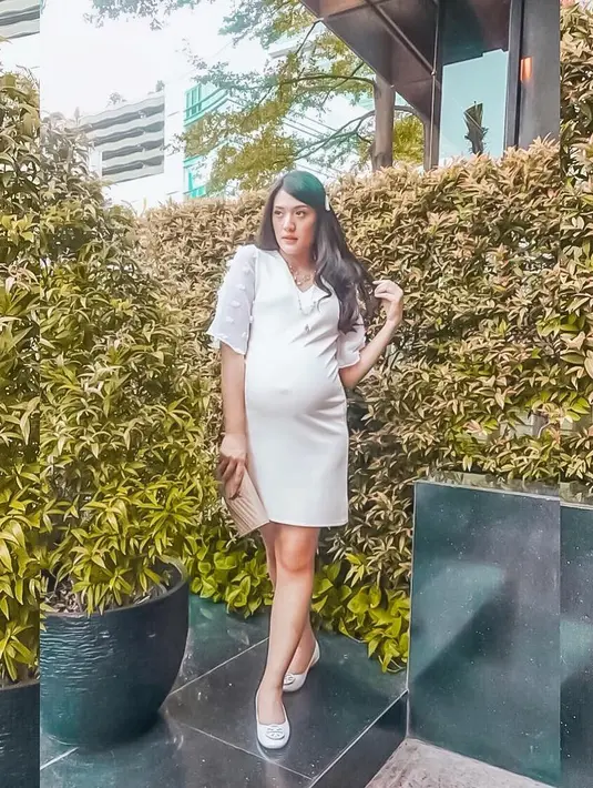 (Instagram/anissaaziza)