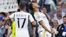 Pemain Real Madrid, Jude Bellingham, melakukan selebrasi setelah mencetak gol ke gawang Union Berlin dalam matchday 1 Grup C Liga Champions 2023/2024, di Stadion Santiago Bernabeu, Madrid, Rabu (20/9/2023). Bellingham lagi-lagi menjadi pahlawan berkat gol semata wayangnya. (AP Photo/Manu Fernandez)