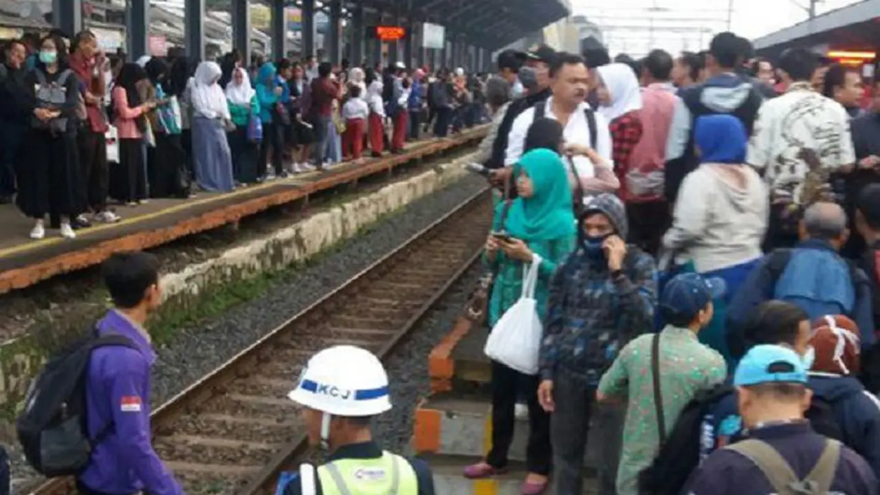 Gangguan KRL