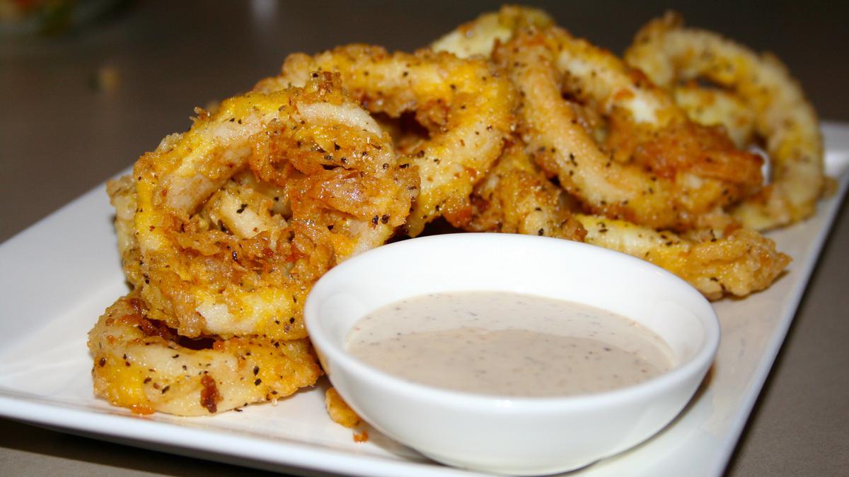 3 Resep Mudah Cumi Krispi dengan Saus Asam Manis dan Telur Asin