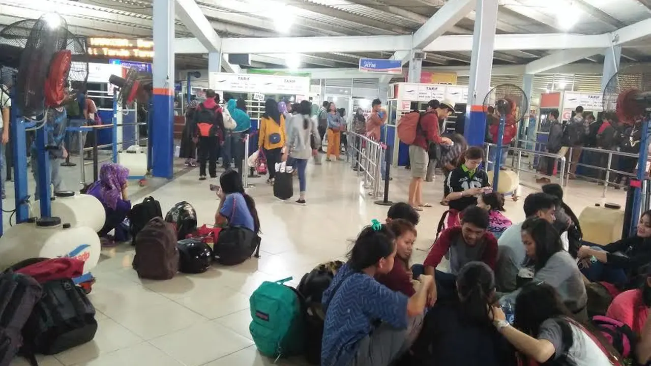 Pelabuhan Merak Jelang Idul Adha