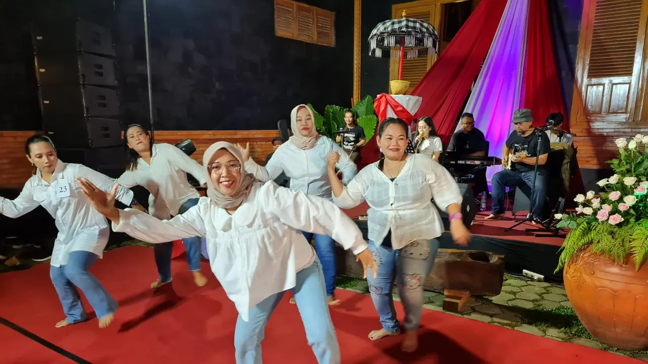 Lomba goyang gemoy ala Prabowo. (Istimewa)