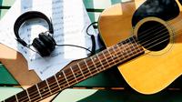 Ilustrasi lagu, musik, gitar. (Image by rawpixel.com on Freepik)