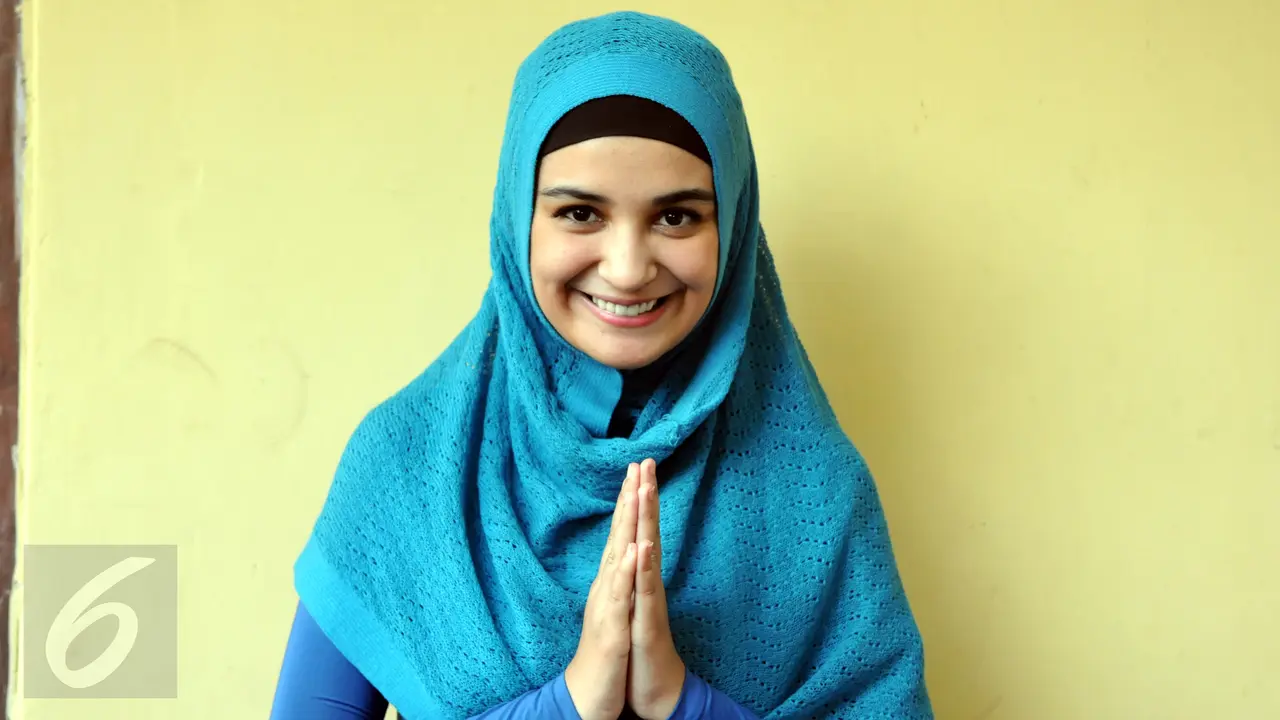 Cantiknya Shireen Sungkar dalam Balutan Hijab