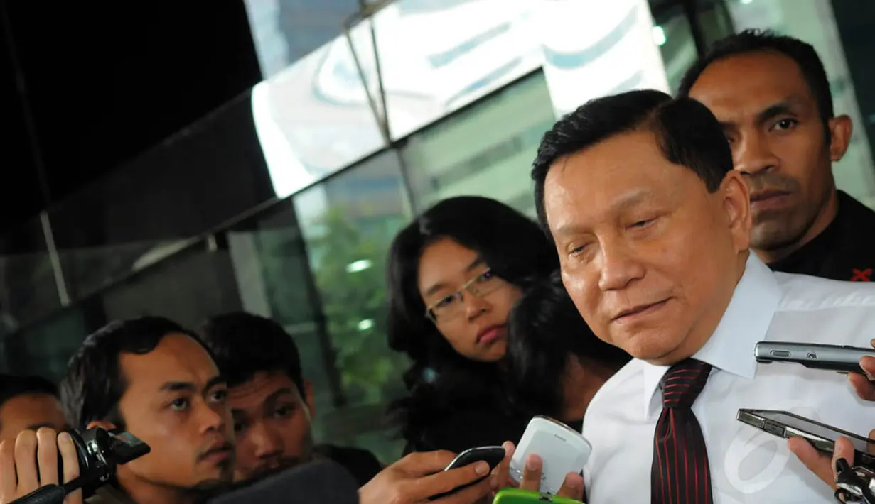 Mantan Kepala Badan Intelijen Negara (BIN), AM Hendropriyono, diperiksa KPK, Selasa (29/4/14). (Liputan6.com/Faisal R. Syam) 