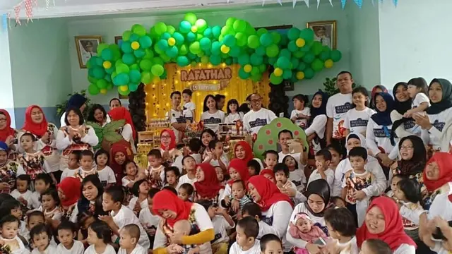 Rafathar Malik Ahmad ultah di panti asuhan (Instagram/shela_lala96)
