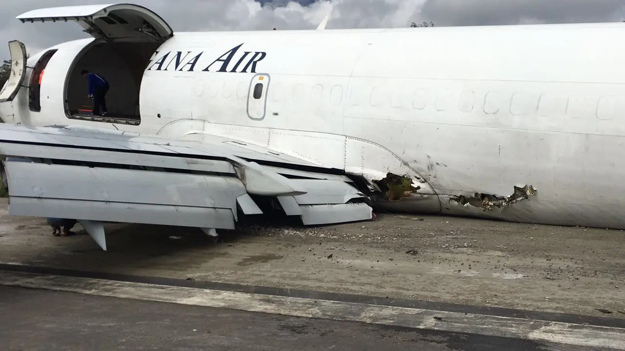 Tergelincir, Roda Pesawat Trigana Air Sempat Memercikkan Api