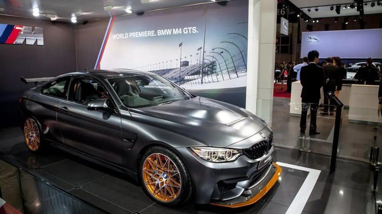 BMW M4 GTS