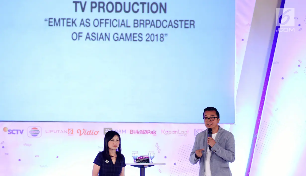 Direktur Indonesia Entertaiment Production Indra Yudhistira saat menjadi pembicara dalam acara Emtek Goes To Campus (EGTC) 2018 di Dome Universitas Muhammadyah Malang (UMM), Rabu (26/9). (Liputan6.com/Johan Tallo)