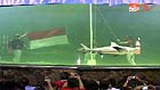Upacara Bendera di Aquarium Ikan Hiu