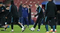 Petinggi Barcelona Ungkap Masa Depan Iniesta