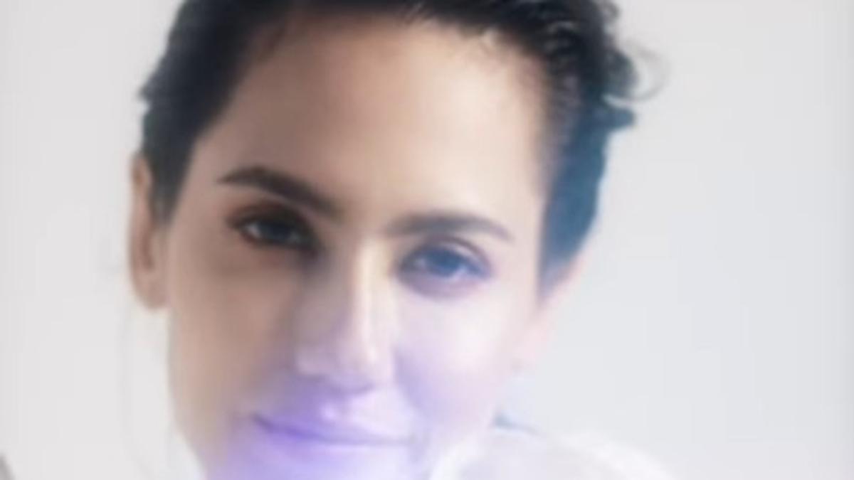 Tampilan Glamor Pevita Pearce Nampang di Sampul Majalah Malaysia, Pancarkan Pesona Istri Pengusaha yang Elegan