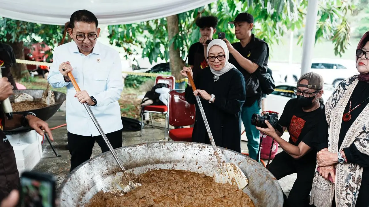 Rendang untuk Sumatera, Bukti Gastronomi Jadi Saluran Kepedulian pada Sesama