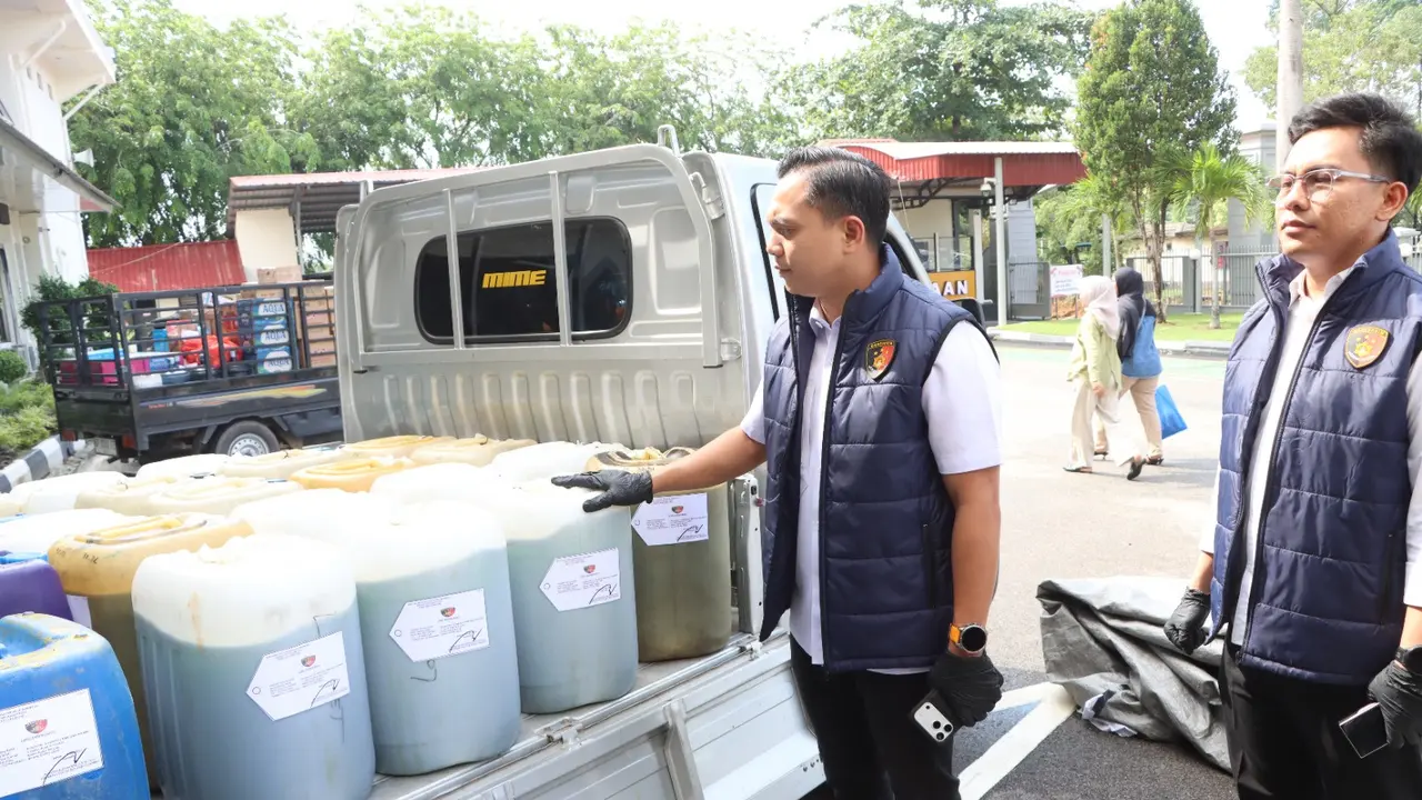 Polisi Bongkar Penyelewengan 25 Ton BBM Bersubsidi per Bulan di Batam