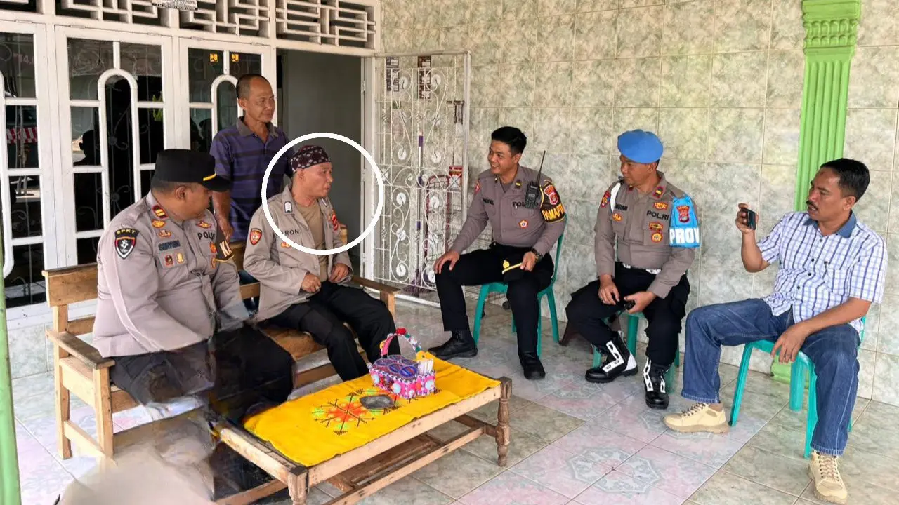 Pria Mencurigakan Berseragam Polri Bikin Resah Warga Lampung