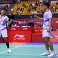 Ganda putra Indonesia Muhammad Shohibul Fikri/Daniel Marthin lolos ke perempat final Hong Kong Open 2024 setelah menyingkirkan Goh Sze Fei/Nur Izzuddin dari Malaysia. Fikri/Daniel menang&nbsp;16-21, 21-19, dan 21-13&nbsp;di Hong Kong Colisum, Kamis (12/9). (foto: PP PBSI)