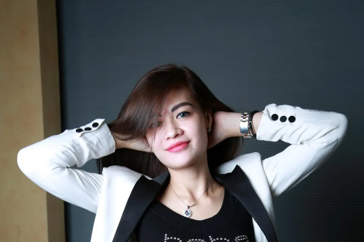 [Bintang] Hesty Klepek Klepek