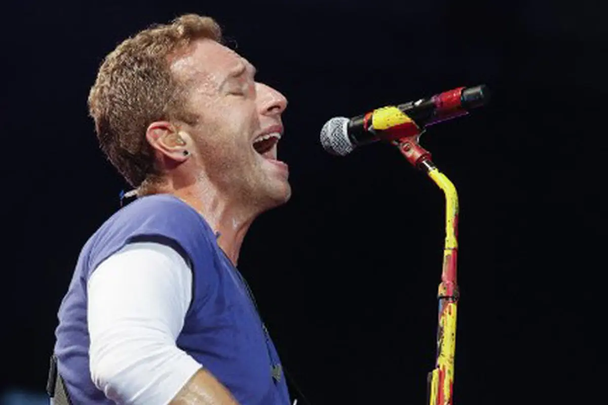 [Bintang] Chris  Martin
