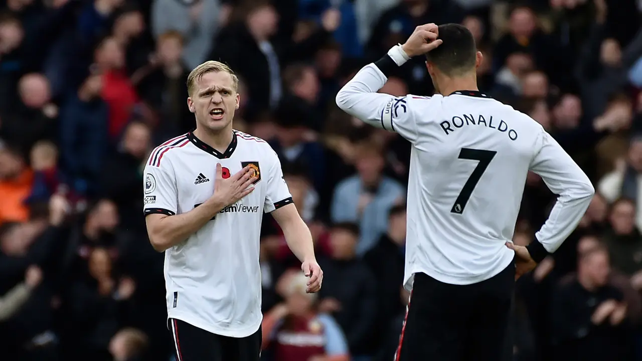 Manchester United Dipermalukan Aston Villa di Liga Inggris