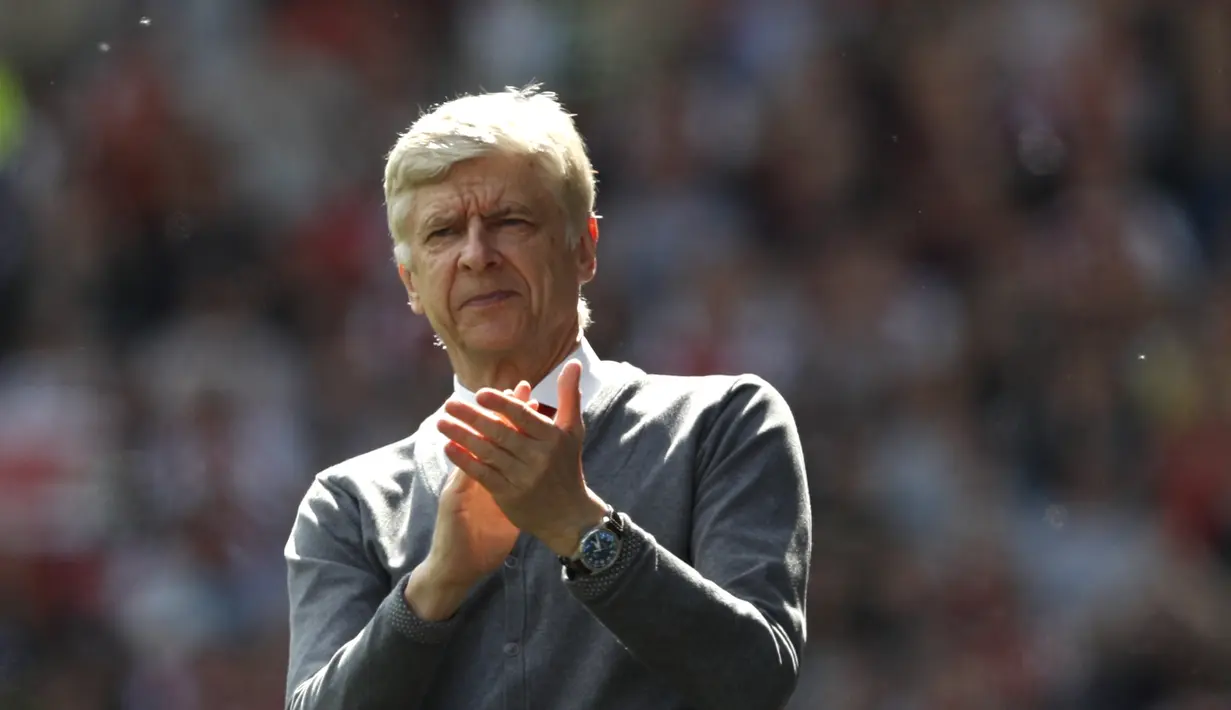6. Arsene Wenger - Nama Wenger wajib dimasukan dalam daftar ini. Sepeti nya Arsene Wenger sudah membidik kursi panas Real Madrid saat Zinedine Zidane memutuskan mundur dari jabatan pelatih Real Madrid. (AFP/Adrian Dennis)