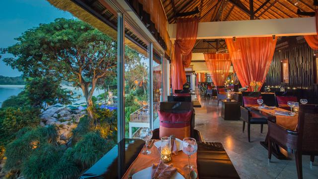 Harga Menu Kelewat Mahal, Pria Ini Pesan Nasi Goreng dan Es Teh Habis Rp 3,6 Juta