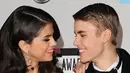 Beberapa saat yang lalu telah terdengar kabar kedekatan Selena Gomez dengan Charlie Puth. Kabarnya, mantan kekasih Selena Gomez yakni Justin Bieber geram ketika ia mengetahui kabar yang beredar tersebut. (AFP/Bintang.com)