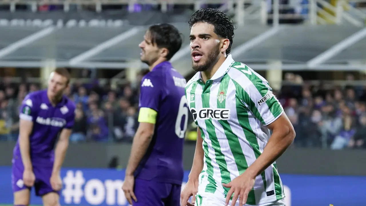 Foto:  Antony Makin Cemerlang, Real Betis Tantang Chelsea di Partai Final UEFA Conference League